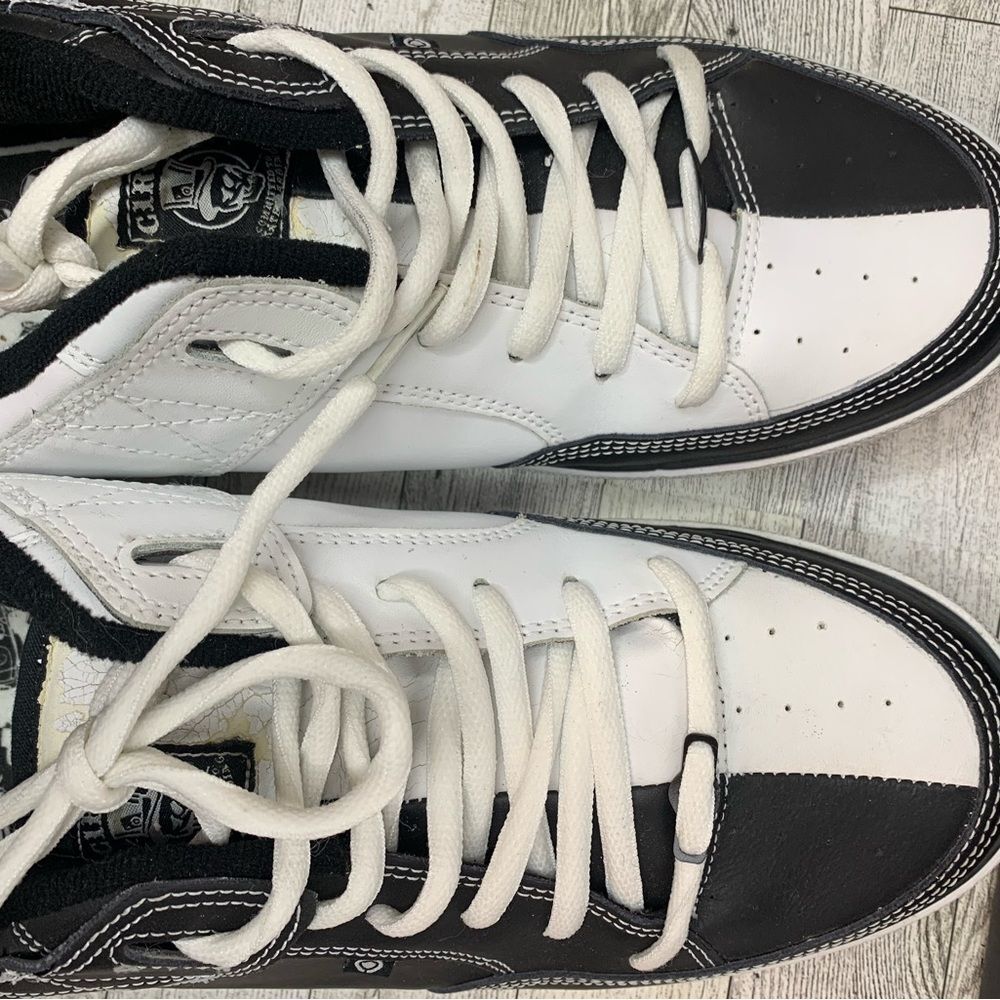 Y2K C1RCA black white two tone men’s skateboard shoes vintage 205VLC panda